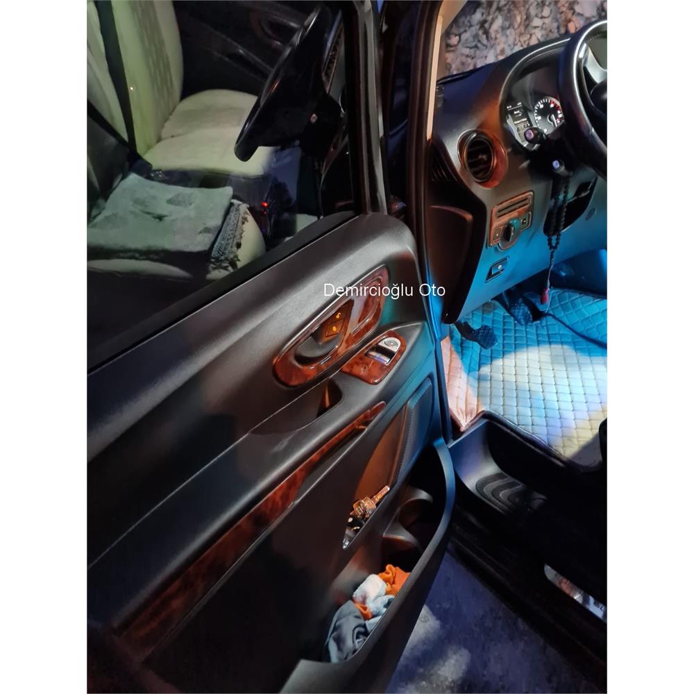 Mercedes Vito 111 Ve 115 Ve 122 2014 Sonrası 21 Parça Torpido Maun Kaplama (Renk Maun)